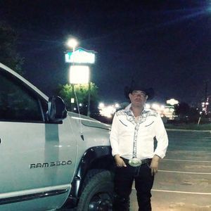 Meet your Posher, Juan gerardo